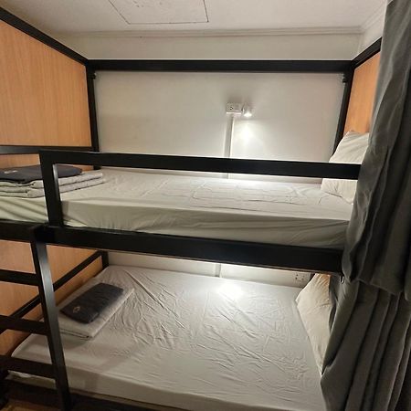 The Cute Silom Hostel Bangkok Exterior foto