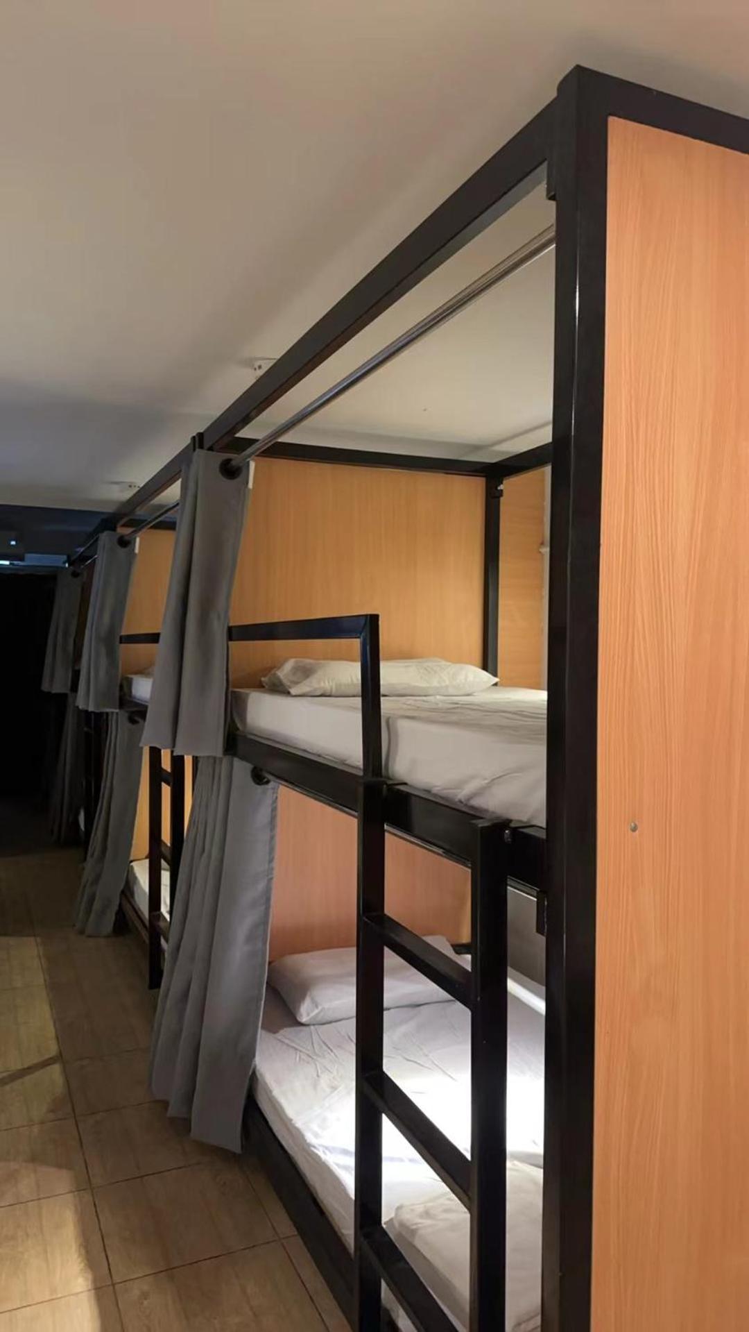 The Cute Silom Hostel Bangkok Exterior foto